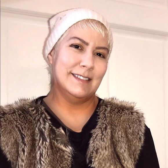 Meet Your Posher, Jeanie. - Picture 3 of 3